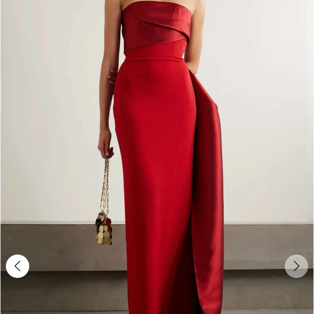 Solace London Red Evening Gown - Picture 2 of 4